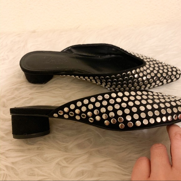 HOLD! Zara Low Heeled Slip Ons. - Picture 6 of 8
